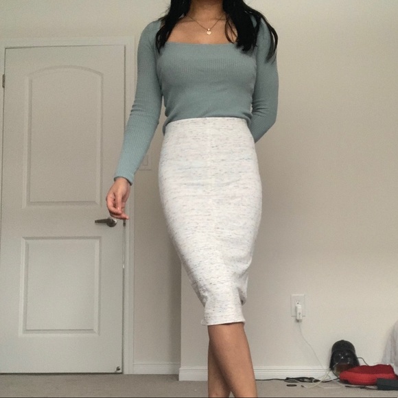 ARITZIA WILFRED PENCIL SKIRT 🤍 - Picture 2 of 4